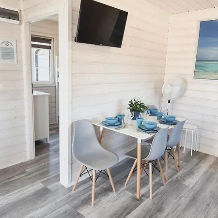 Apartamentowe Morska Zatoka * דומבקי