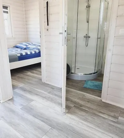 Apartamentowe Morska Zatoka * דומבקי